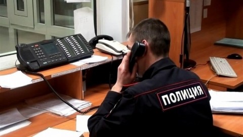 Суражские полицейские задержали подозреваемую в краже 12 000 рублей